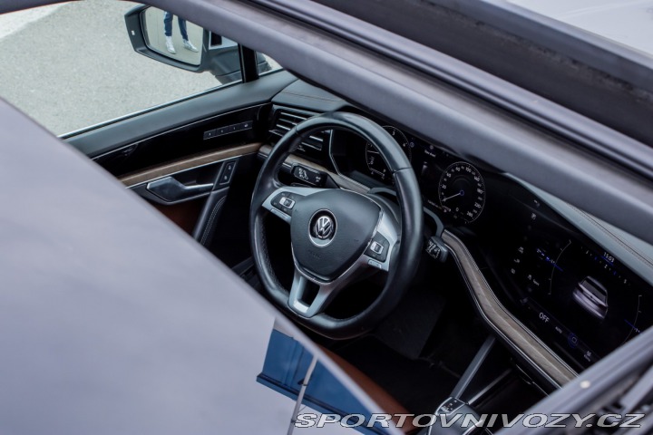 Volkswagen Ostatní modely Touareg 3.0 V6 TDI SCR 286k R-Li 2018