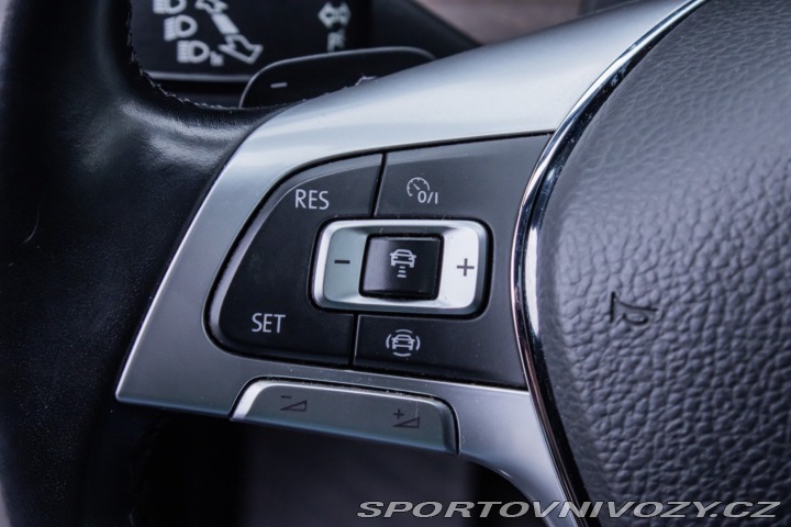 Volkswagen Ostatní modely Touareg 3.0 V6 TDI SCR 286k R-Li 2018