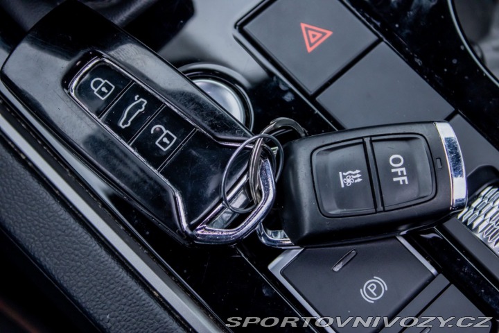 Volkswagen Ostatní modely Touareg  3.0 V6 TDI SCR 286k R-Li 2018