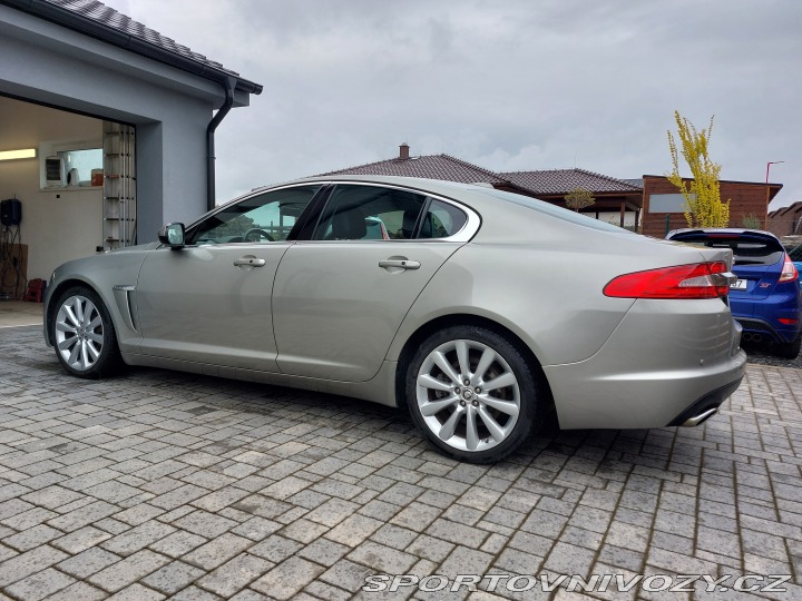 Jaguar XF 5.0 2012
