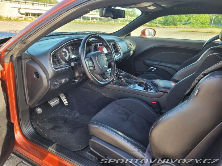 Dodge Challenger 2020