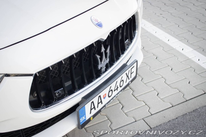 Maserati Ghibli V6 243kw A/T8 /AJ NA SPL 2017