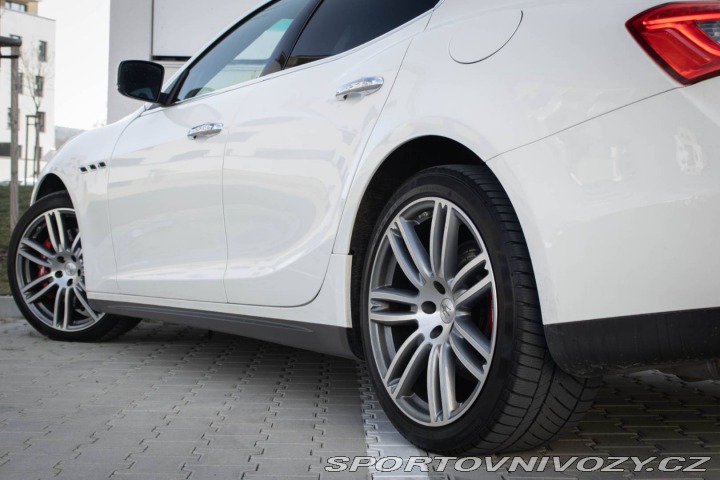 Maserati Ghibli V6 243kw A/T8 /AJ NA SPL 2017