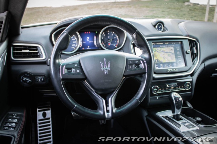 Maserati Ghibli V6 243kw A/T8 /AJ NA SPL 2017