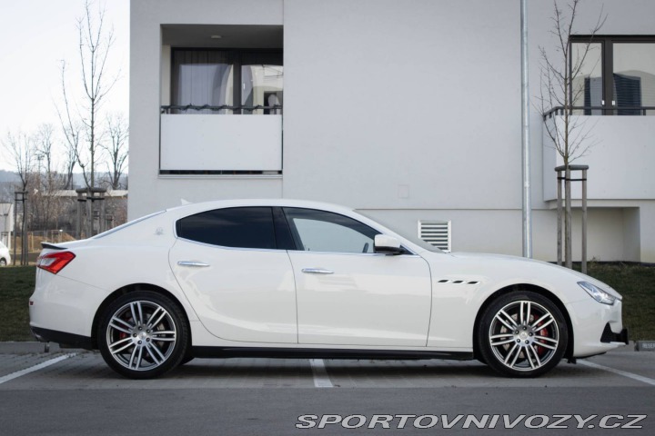 Maserati Ghibli V6 243kw A/T8 /AJ NA SPL 2017