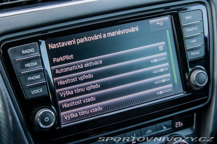 Škoda Octavia RS Combi 2.0 TDI DPF RS DSG 2014