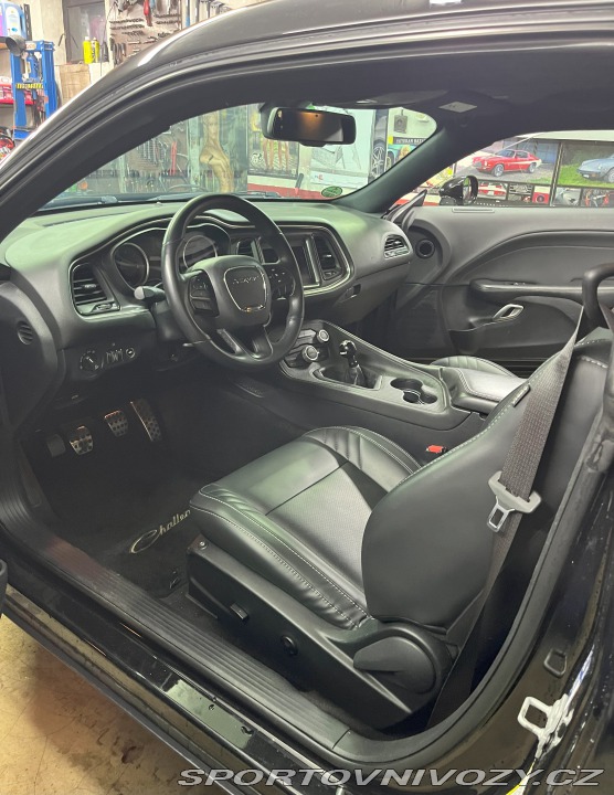 Dodge Challenger 5.7 HEMI R/T, 2018, 67tkm 2018
