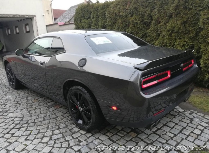 Dodge Challenger 2020