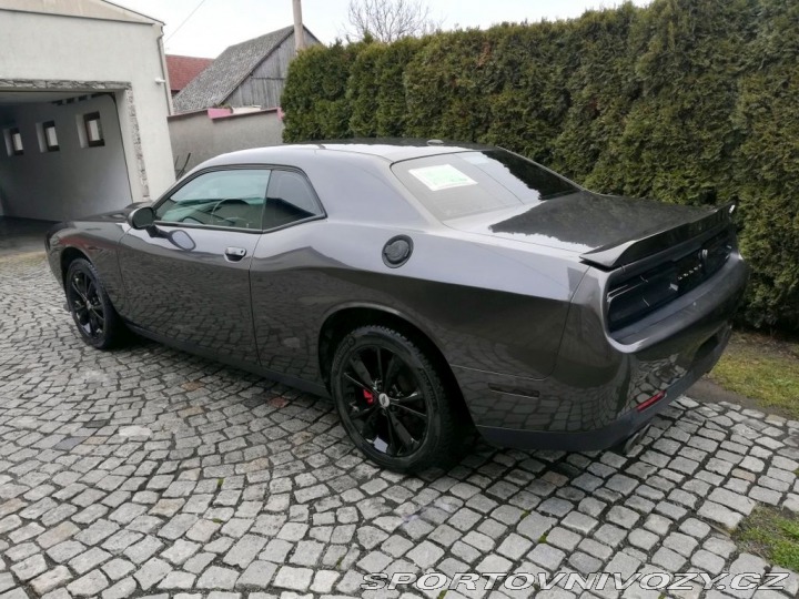 Dodge Challenger 2020