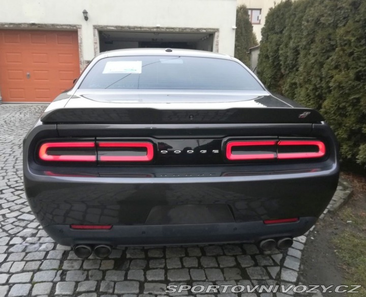 Dodge Challenger 2020