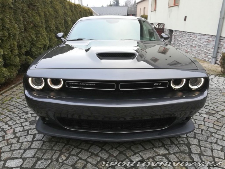 Dodge Challenger 2020