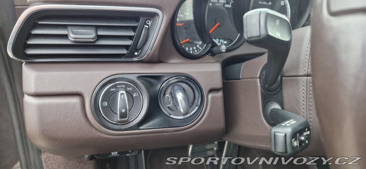 Porsche 911 Turbo S 2015