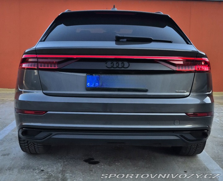 Audi Ostatní modely Q8 55 TFSI 2021