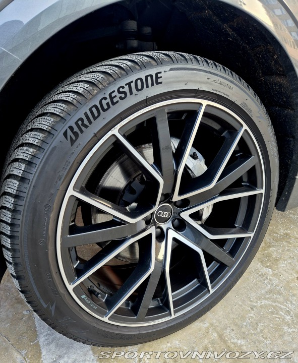 Audi Ostatní modely Q8 55 TFSI 2021