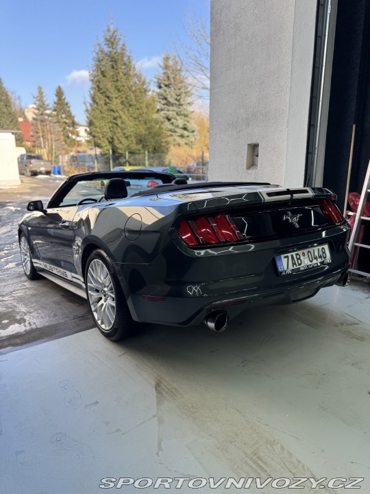Ford Mustang Cabrio 2015