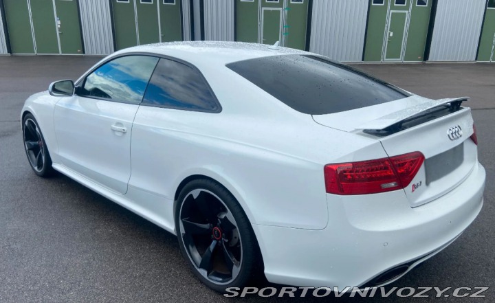 Audi RS5 2012