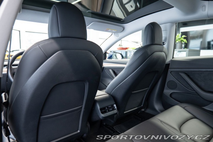 Tesla Model 3 RWD/Autopilot 2021