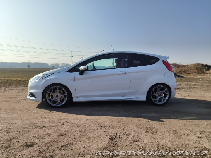 Ford Fiesta ST Fiesta ST180 2014