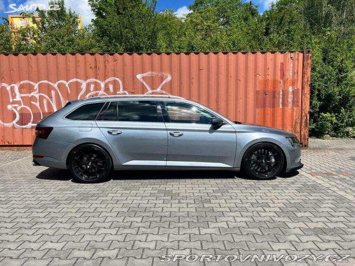 Škoda Superb 2015