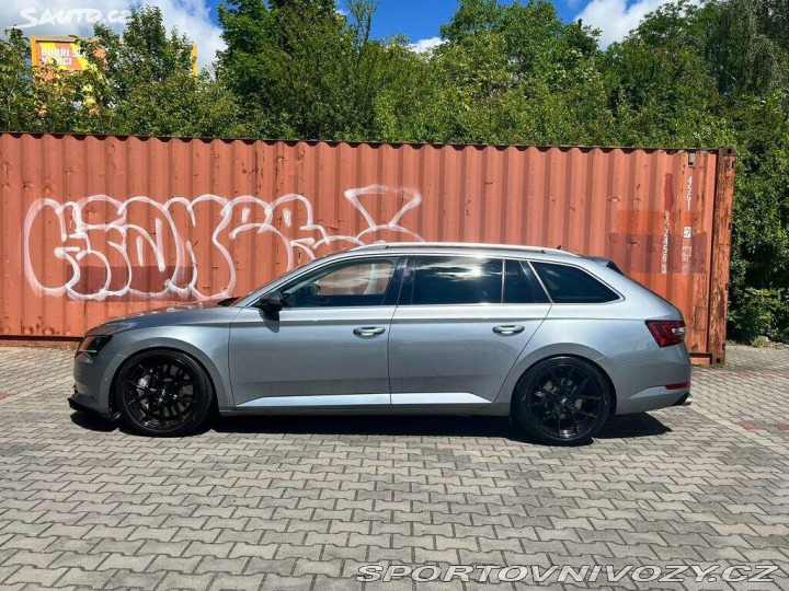 Škoda Superb 2015