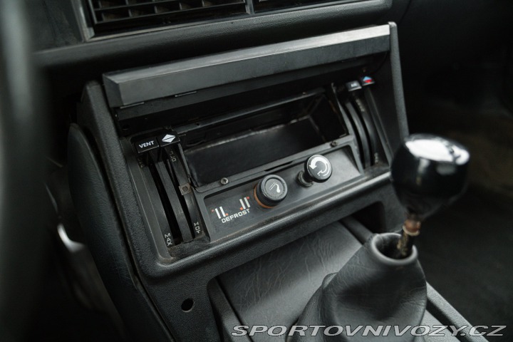 Ostatní značky Ostatní modely Triumph TR 7 1977