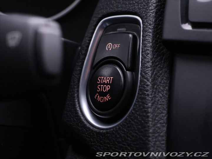 BMW 1 2,0 120d 135KW Sport Xeno 2012