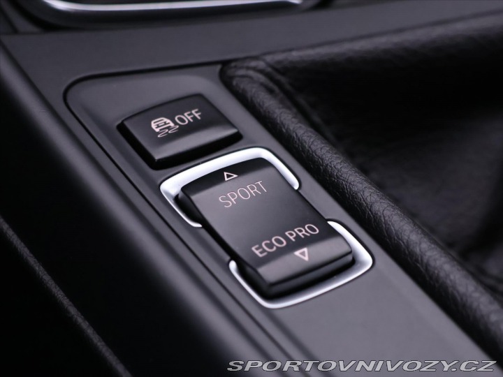 BMW 1 2,0 120d 135KW Sport Xeno 2012
