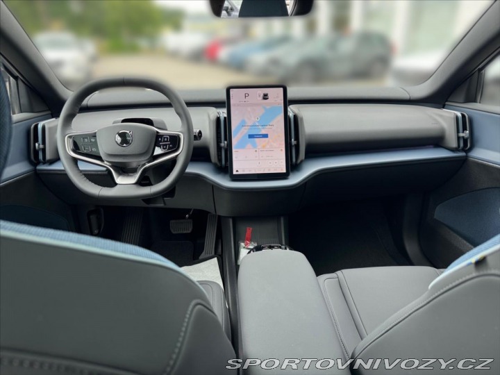 Volvo EX30 CC Twin Mot Perf Ultra 02 2025