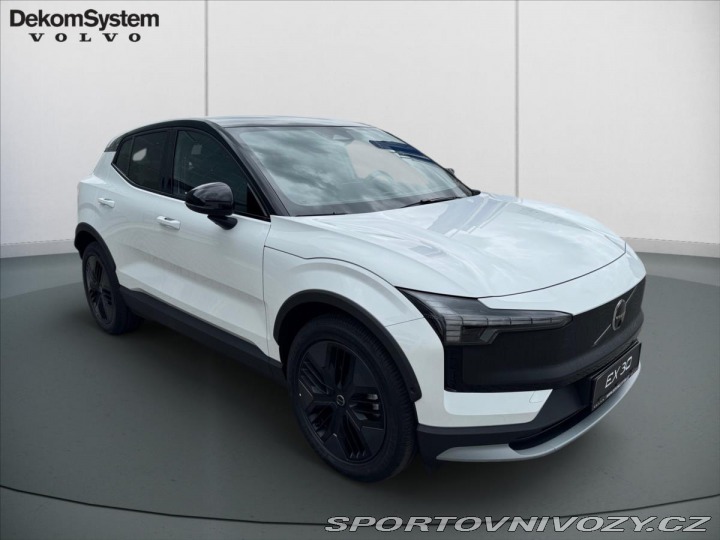 Volvo Ostatní modely EX30 CC Twin Mot Perf Ultra 02 2025