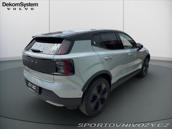 Volvo Ostatní modely EX30 Cross Country Twin 0073 2025