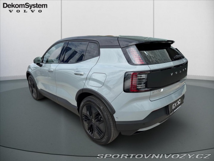 Volvo Ostatní modely EX30 Cross Country Twin 0073 2025