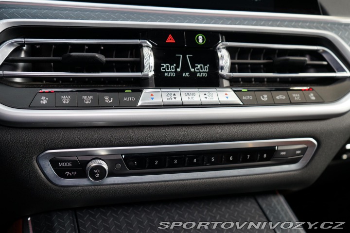 BMW X5 M50i 390kW H/K Tažné Záru 2021