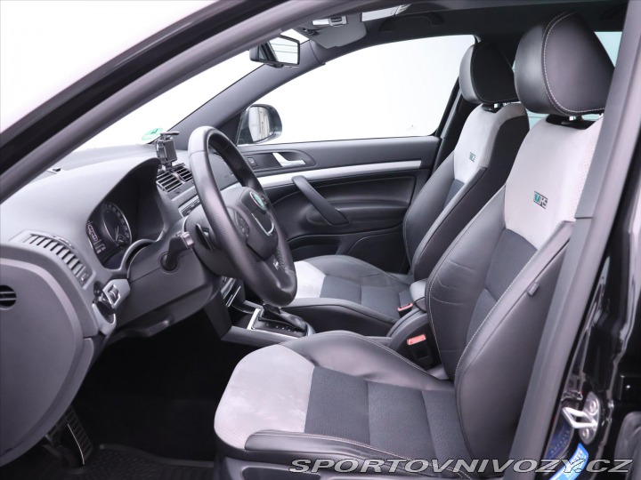 Škoda Octavia RS 2,0 TSI RS 147kW DSG Xeno 2011