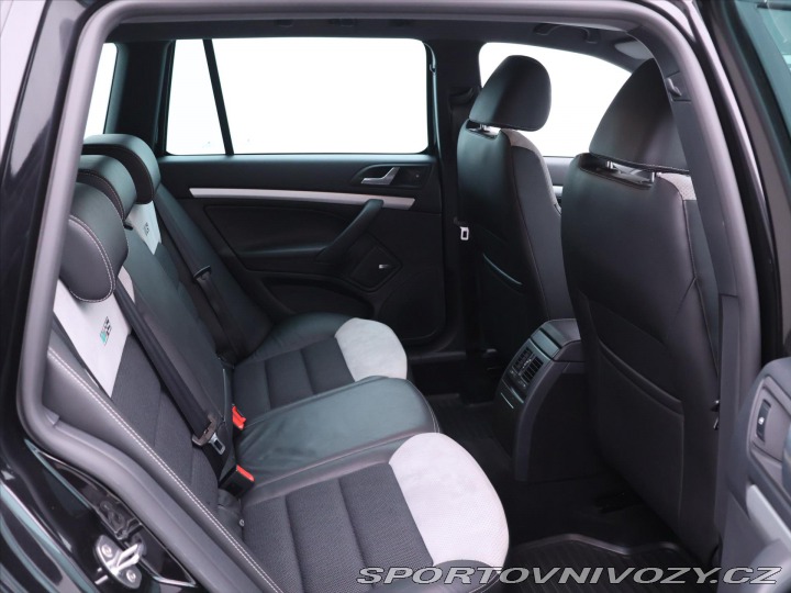 Škoda Octavia RS 2,0 TSI RS 147kW DSG Xeno 2011