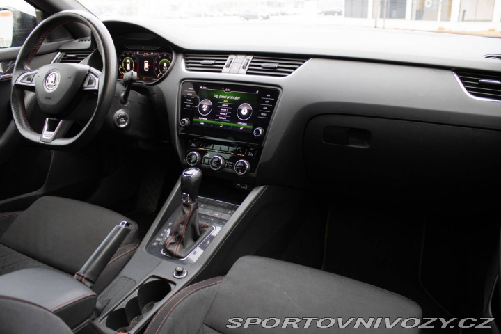 Škoda Octavia RS Combi 2.0 TSI RS DSG 2018