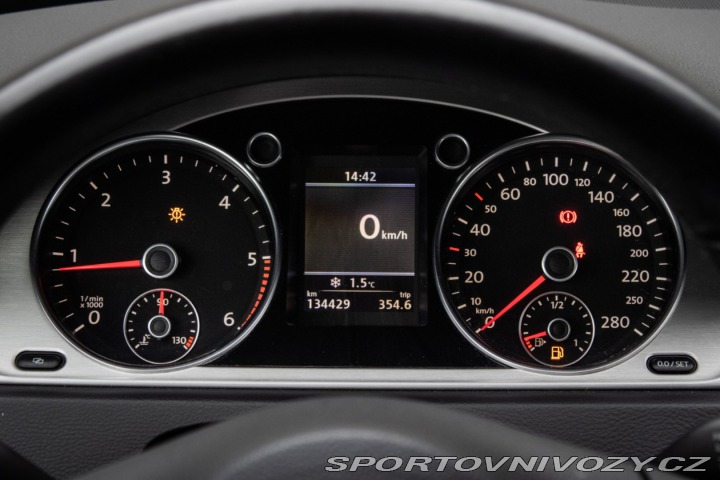 Volkswagen Passat CC CC 2.0 TDI BlueMotion 2011