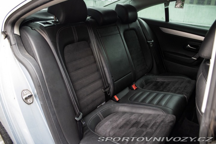 Volkswagen Passat CC CC 2.0 TDI BlueMotion 2011