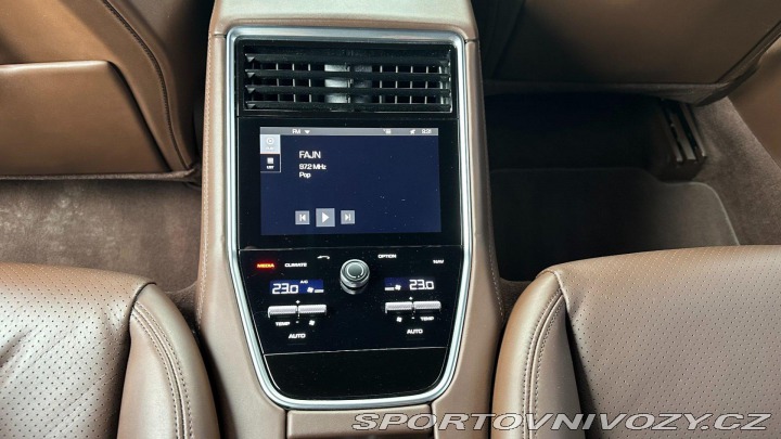 Porsche Panamera 4.0 V8*338kW*GTS*Výbava*D 2019