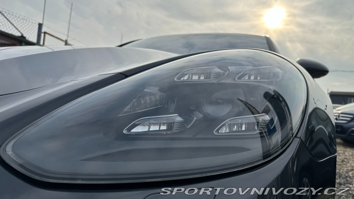 Porsche Panamera 4.0 V8*338kW*GTS*Výbava*D 2019