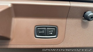 Porsche Panamera 4.0 V8*338kW*GTS*Výbava* 2019