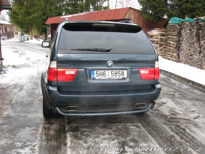 BMW X5 4.8 is 2005