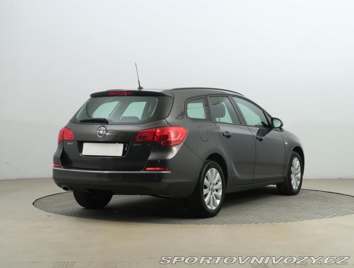 Opel Astra 2.0 CDTI 2015