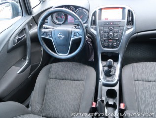Opel Astra 2.0 CDTI 2015
