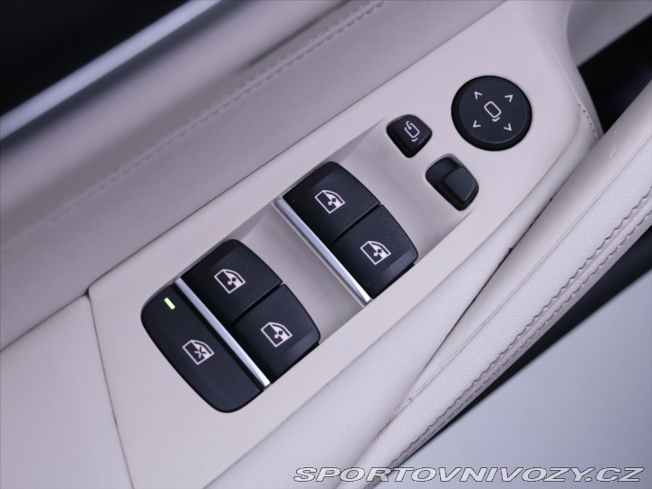 BMW 5 3,0 530d xDrive AT Tourin 2021