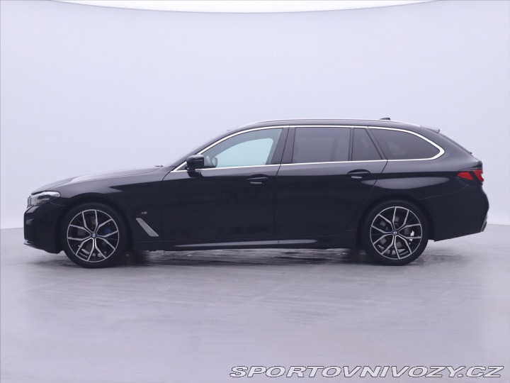 BMW 5 3,0 530d xDrive AT Tourin 2021