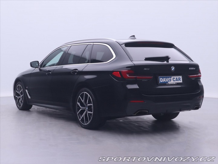 BMW 5 3,0 530d xDrive AT Tourin 2021