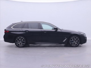 BMW 5 3,0 530d xDrive AT Tourin 2021