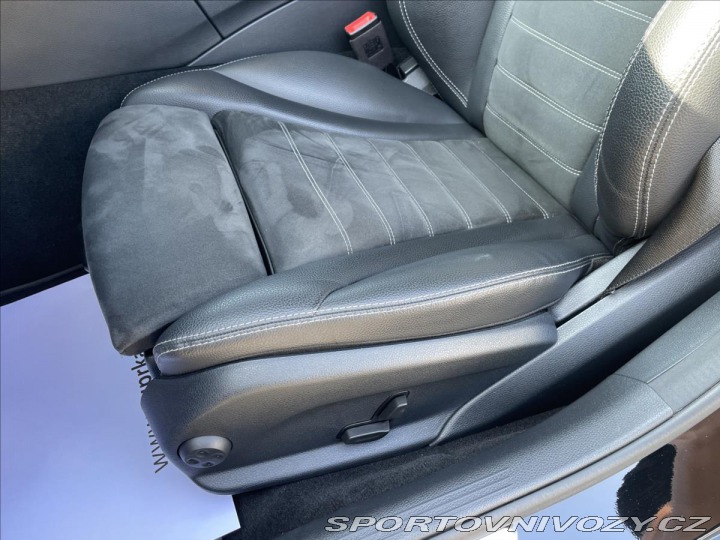 Mercedes-Benz C 2,0 C 300de AMG-Line Airm 2019