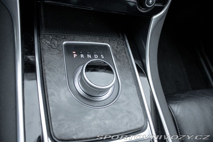 Jaguar XE Akontace od 0% 2015