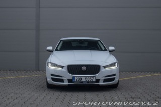 Jaguar XE Akontace od 0% 2015
